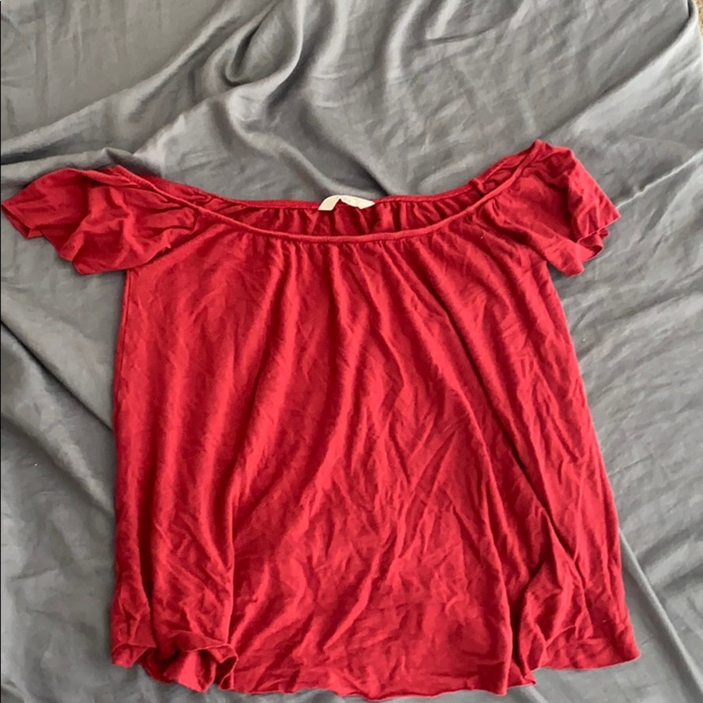 OFF SHOULDER RED TOP